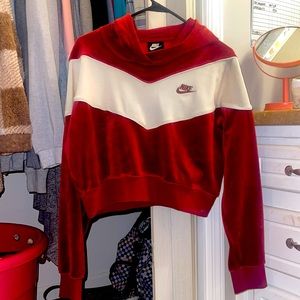 Nike medium crop top velvet sweatshirt